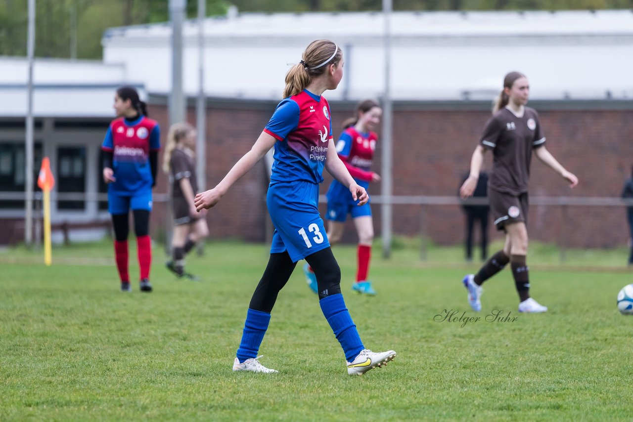 Bild 158 - wCJ VfL Pinneberg3 - St.Pauli : Ergebnis: 2:1